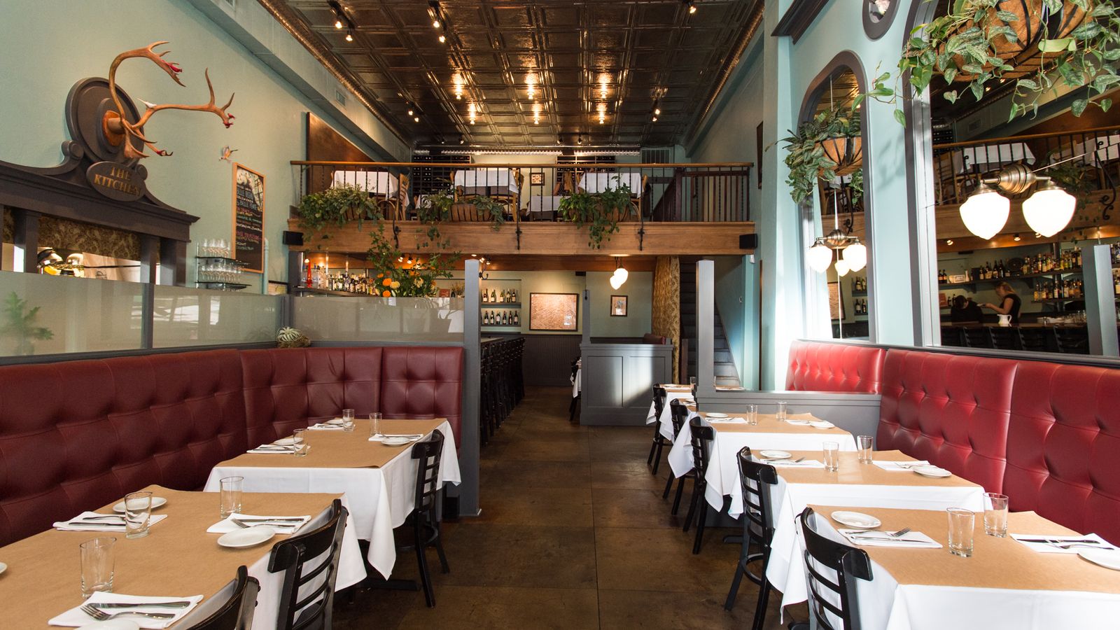 Best Restaurants in America to Eat Alone