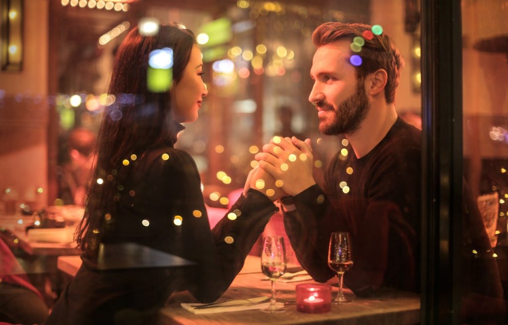 First Date Questions: Things You Should Ask and You Shouldn't
